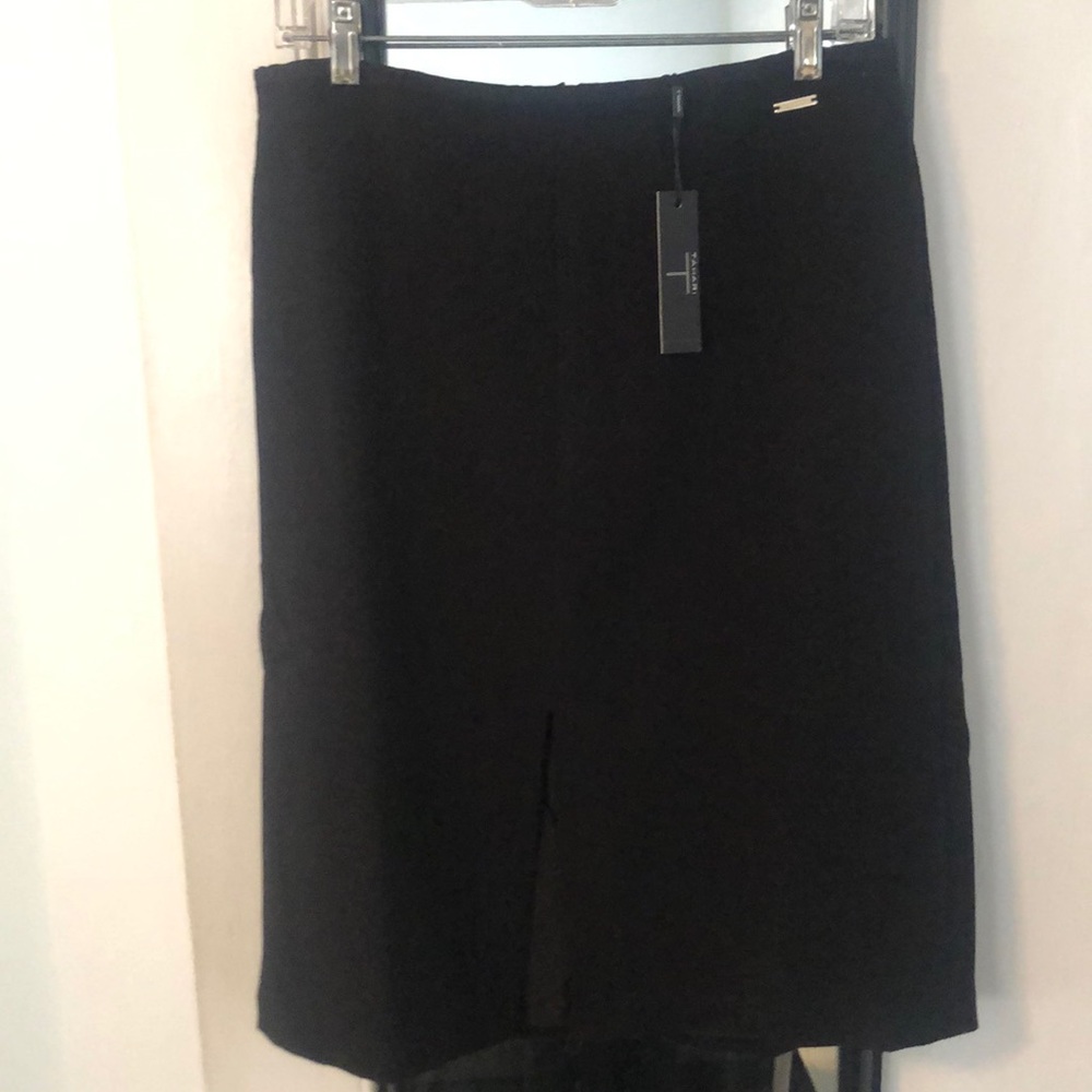 Gorgeous Tahari pencil NWT